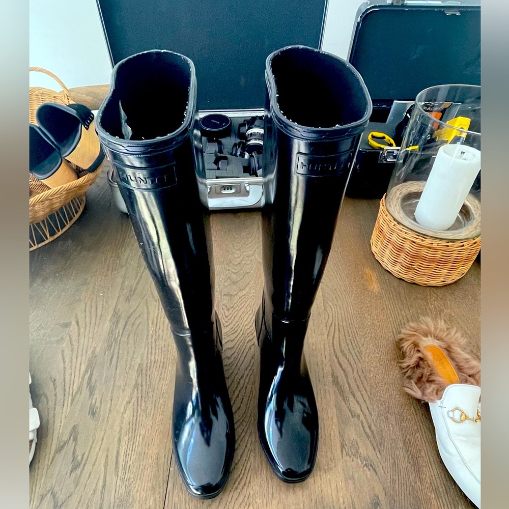 Rare Hunter high gloss wedge tall boot. Lightly worn.